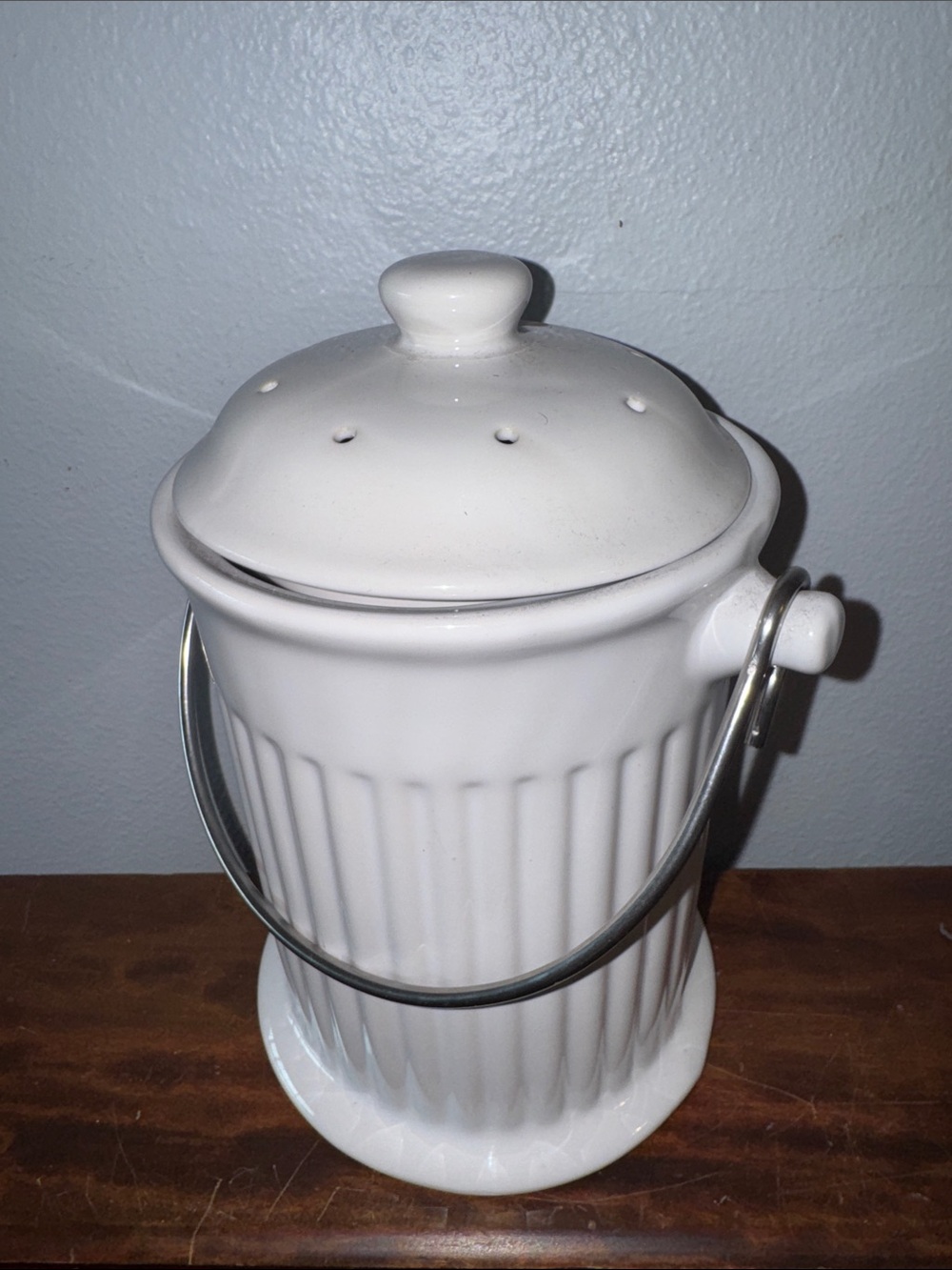 World Market 1 Gallon Ceramic Compost Crock 
“Norpro”  4 Quart Never Used